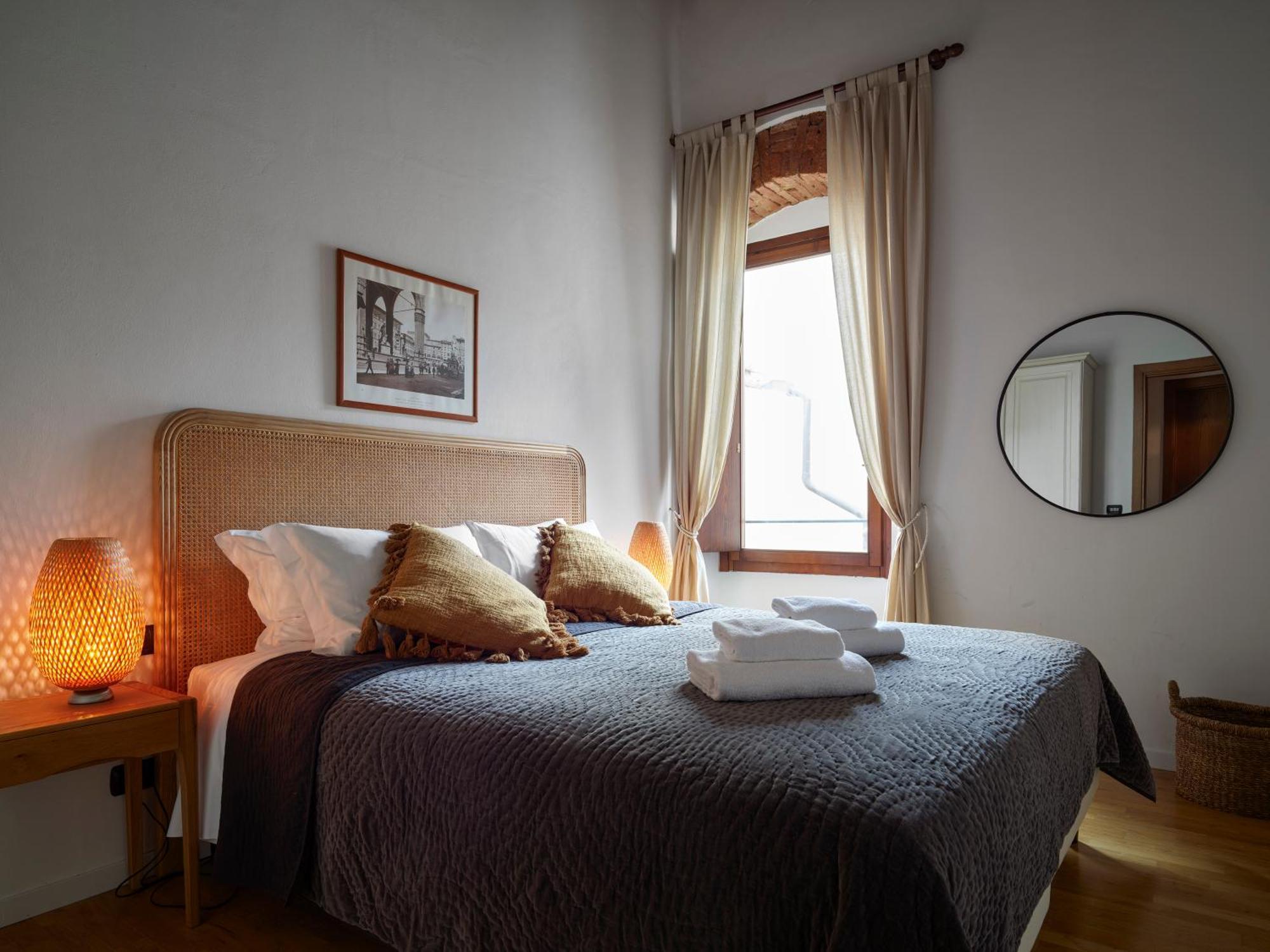 One Of A Kind Near The Duomo W/Balcony Palace Apt Флоренция Екстериор снимка