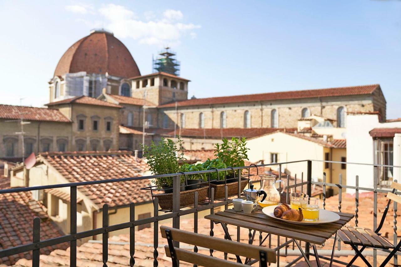 One Of A Kind Near The Duomo W/Balcony Palace Apt Флоренция Екстериор снимка